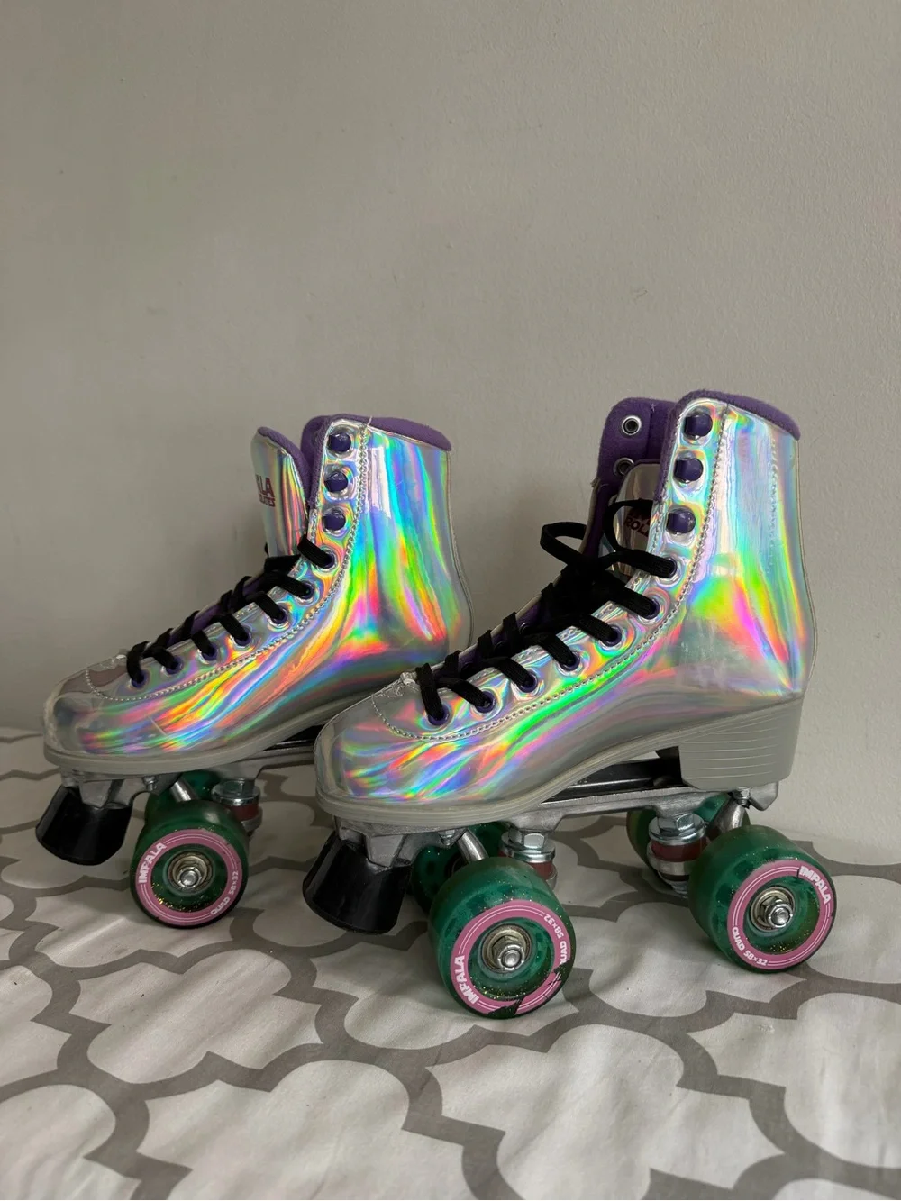 Holographic Purple High-Top Kids Roller Skates